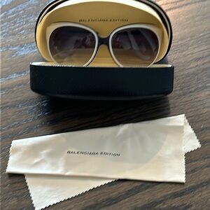 Balenciaga Women's Sunglasses - Black and Cream
